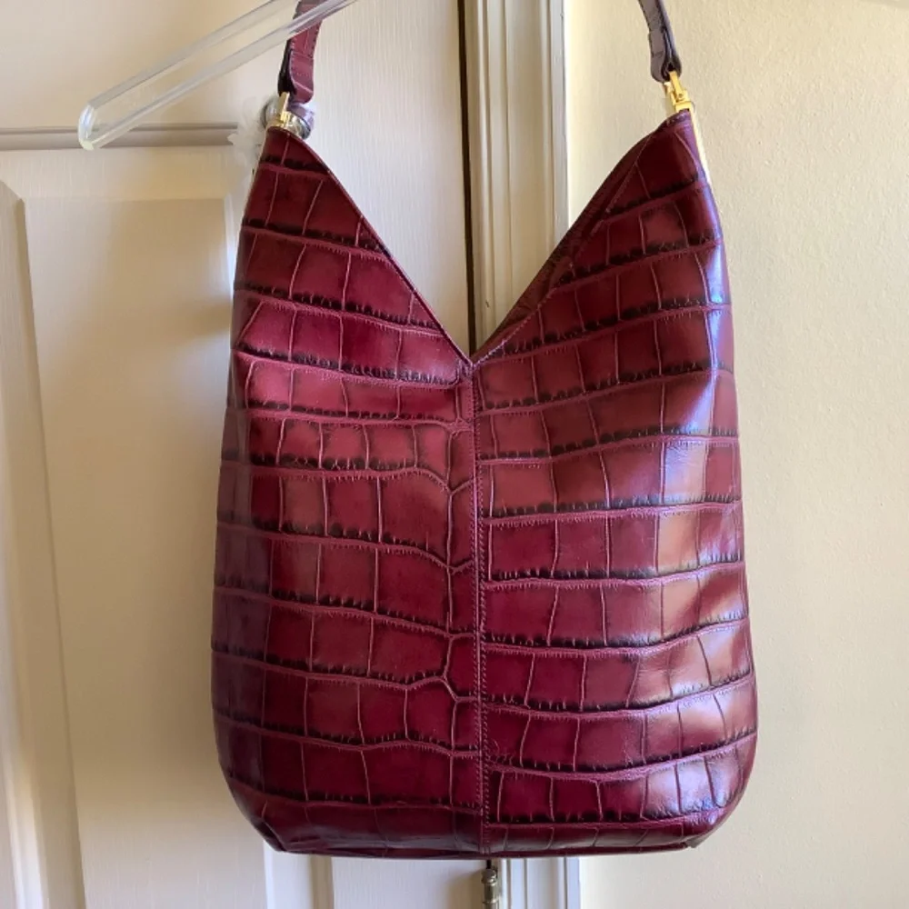 G.I.L.I. Leather Crocodile Embossed Hobo Bag Garnet SZ Large
